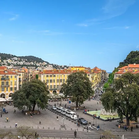Garibaldi Elegant Duplex With A Soothing View Ac