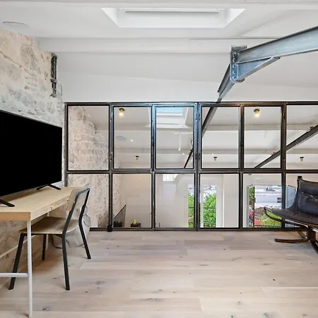 Garibaldi Elegant Duplex With A Soothing View Ac * Nice