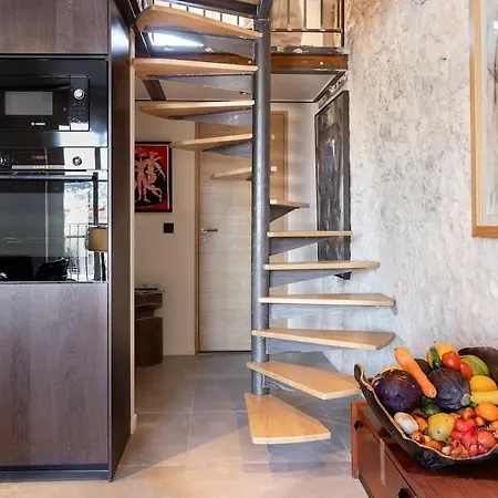 Garibaldi Elegant Duplex With A Soothing View Ac *